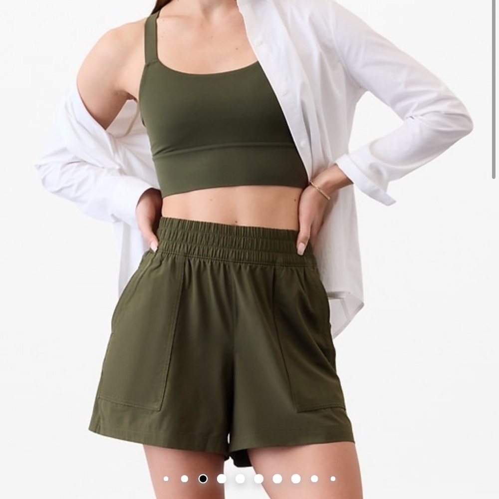 Athleta Wayfind high rise 5” short